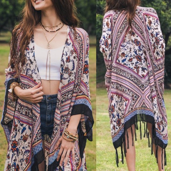 STEVIE Boho Chic Diamond Tassel Kimono Cape - Picture 2 of 7